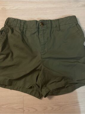 Old Navy Women's OH Chino Olive Green Casual Shorts Size Small